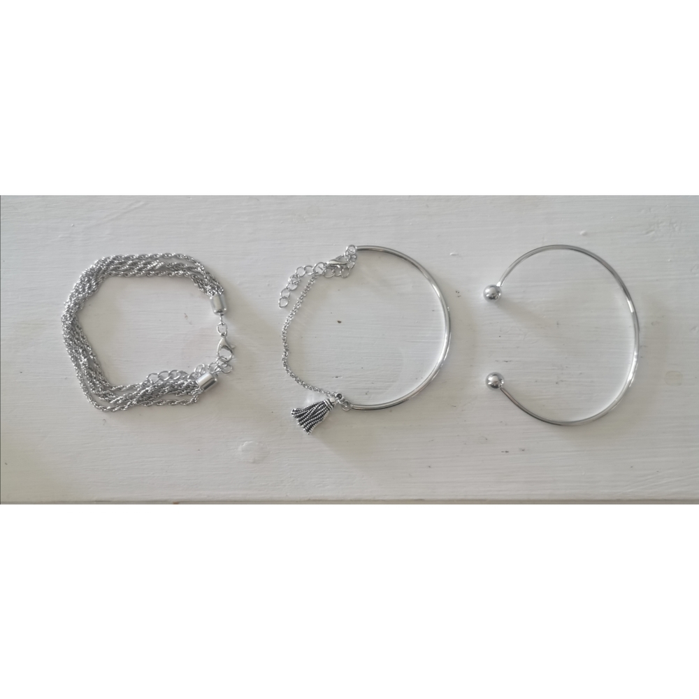 2/$15‼️Silver bracelet bundle